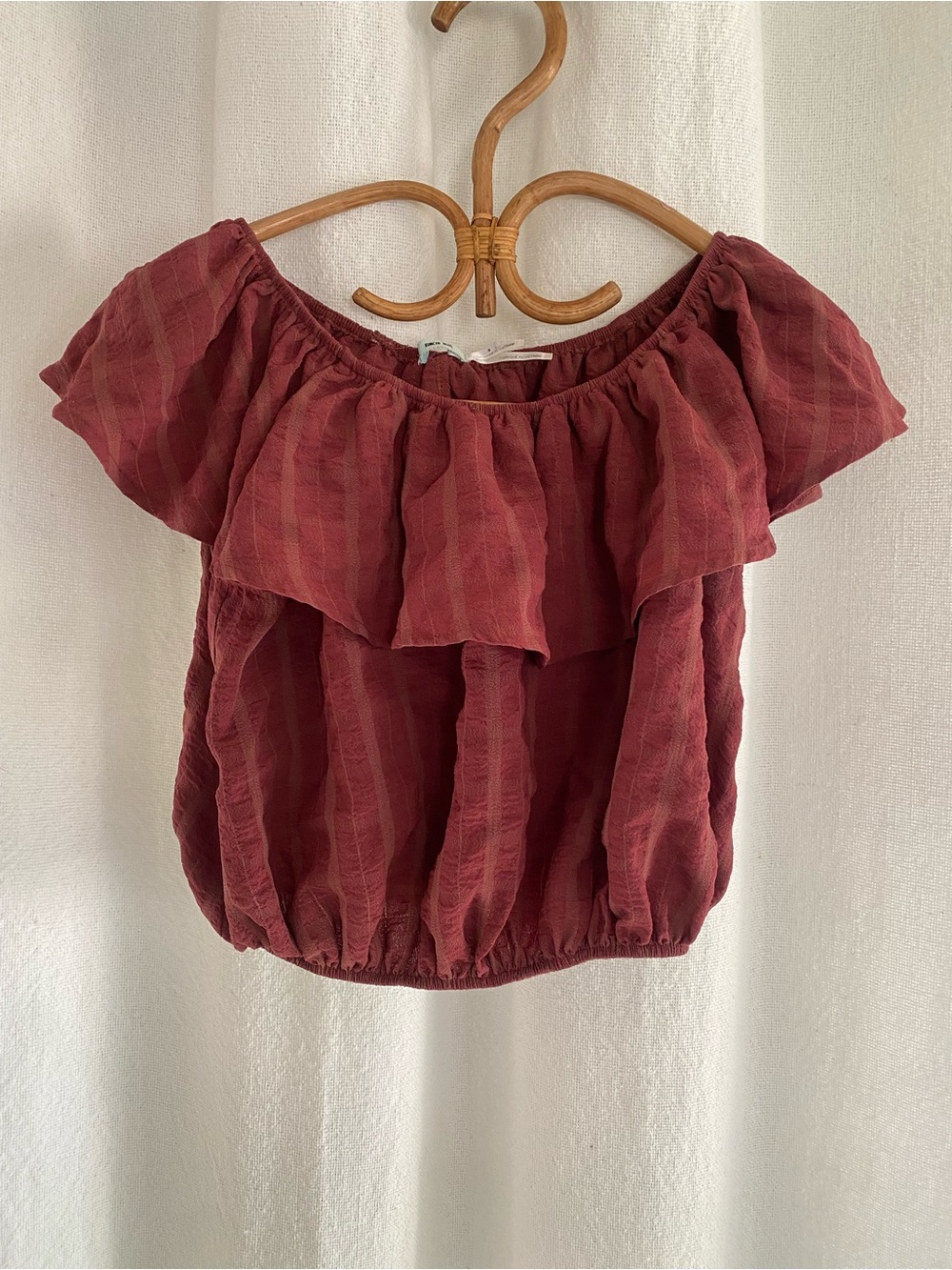 Urban Outfitters Kimchi Blue Ruffle Off-The-Shoulder Crop Top Size Small